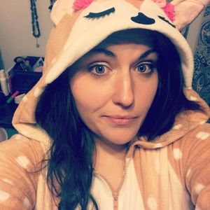 Meet your Posher, Danielle